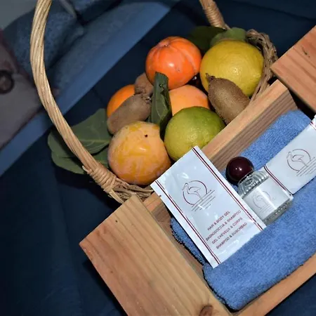 Nonna Sicilia Capri Leone